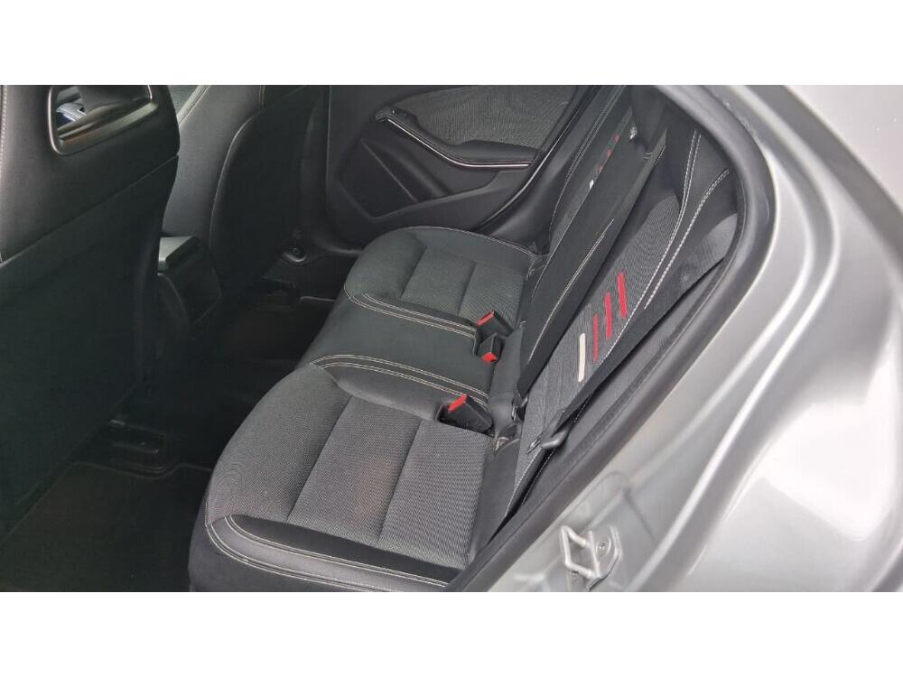 Mercedes Benz A 200