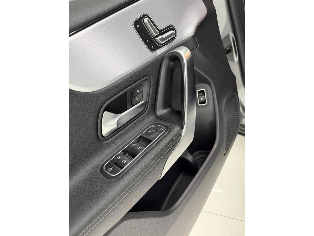 Mercedes Benz A 200