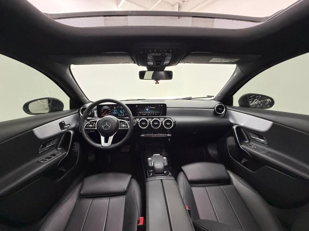 Mercedes Benz A 200