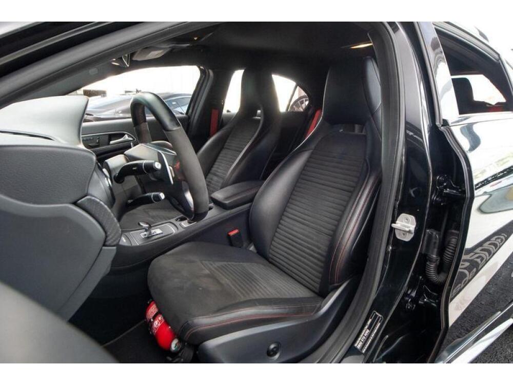 Mercedes Benz A 45 AMG