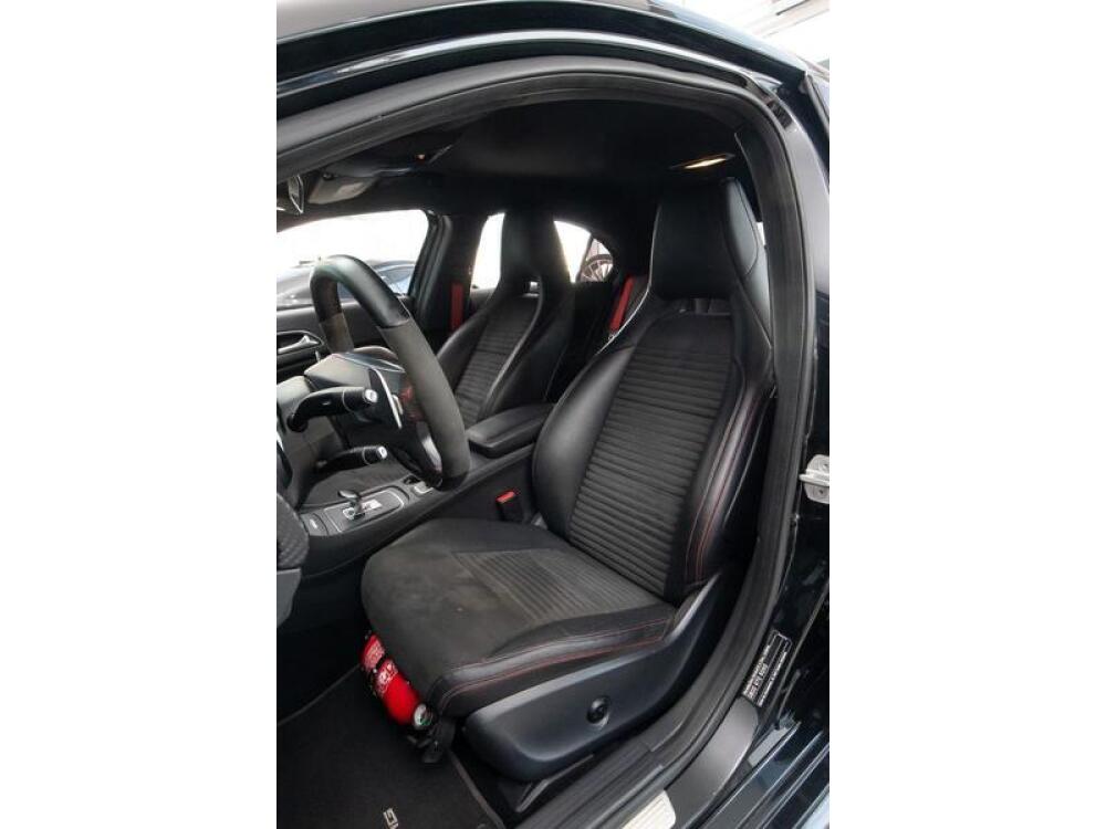 Mercedes Benz A 45 AMG