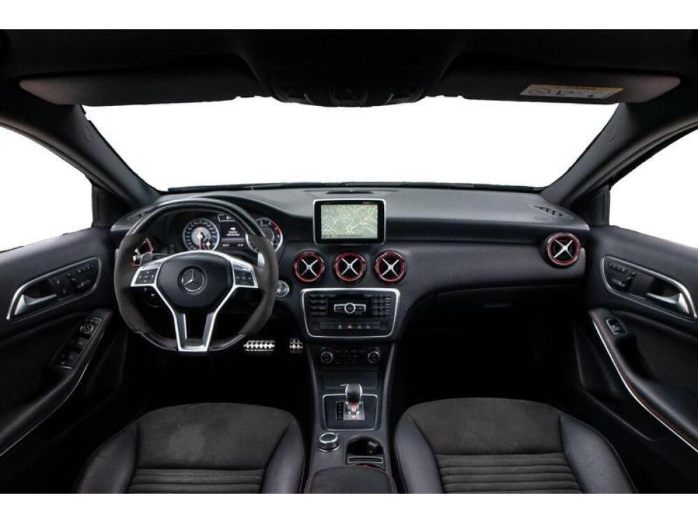 Mercedes Benz A 45 AMG