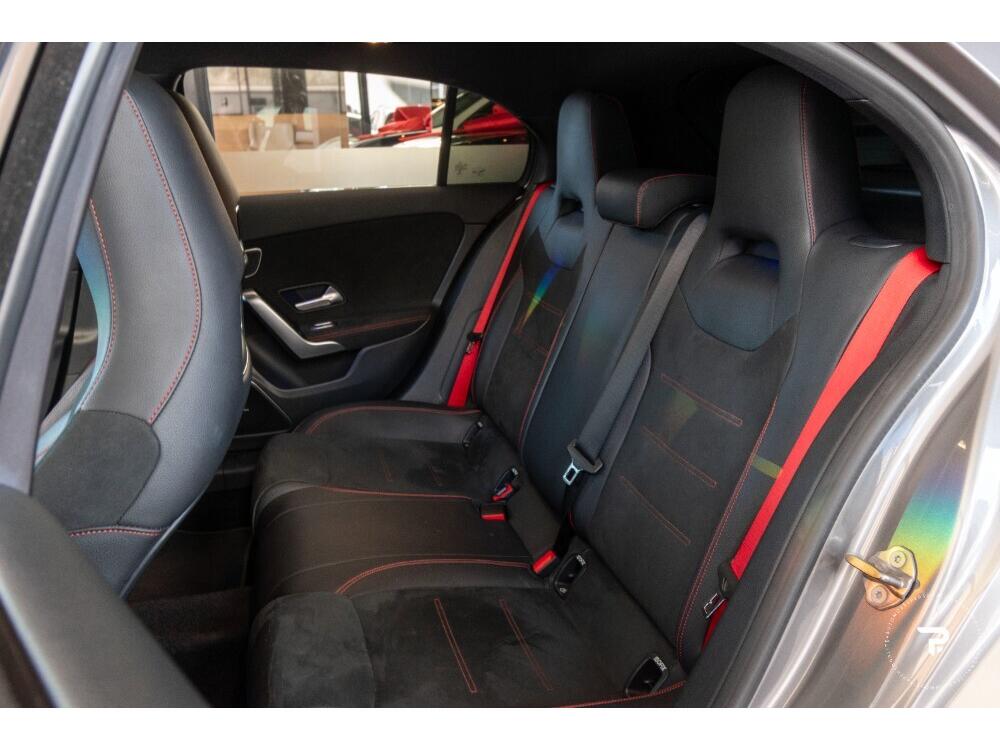 Mercedes Benz A 45 AMG