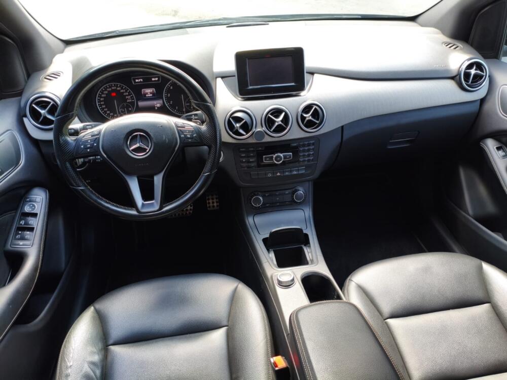 Mercedes Benz B 200