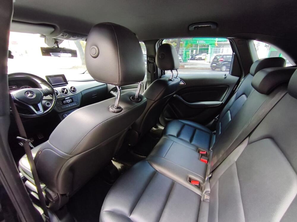 Mercedes Benz B 200