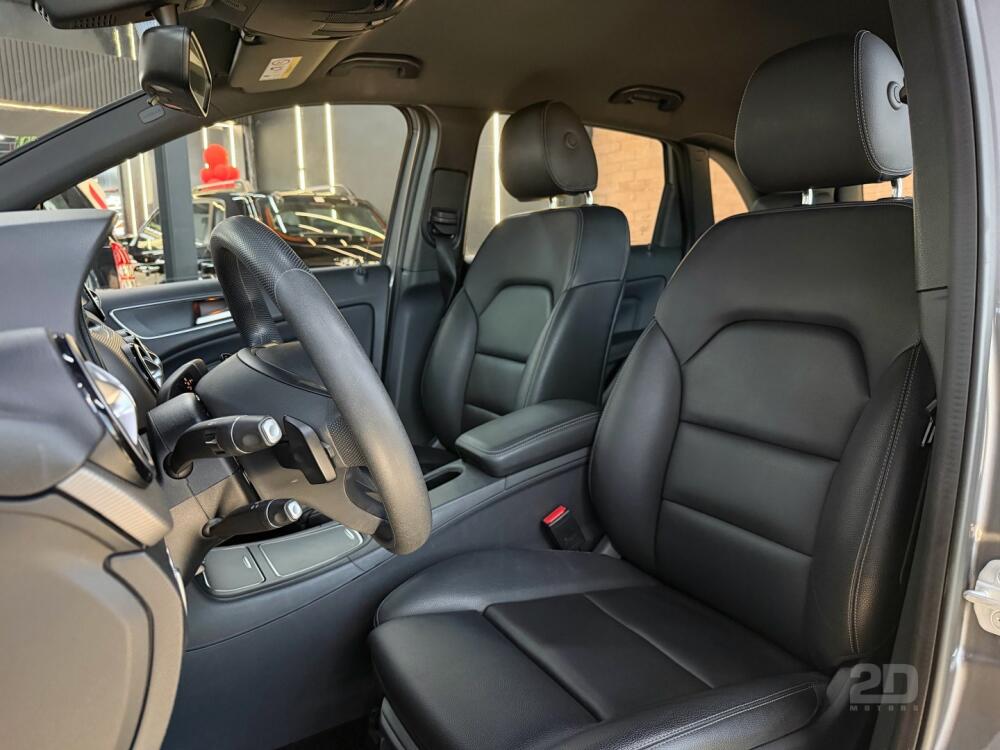 Mercedes Benz B 200