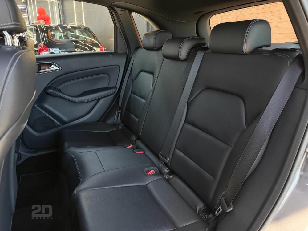 Mercedes Benz B 200