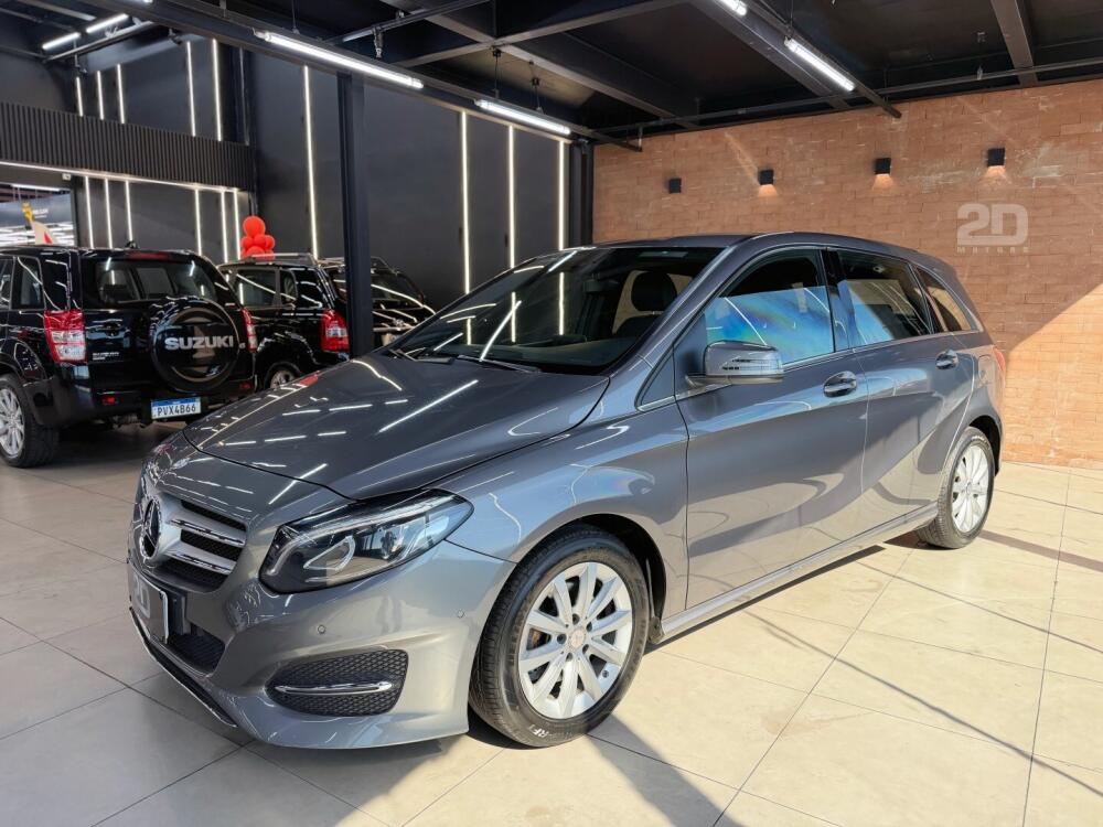Mercedes Benz B 200