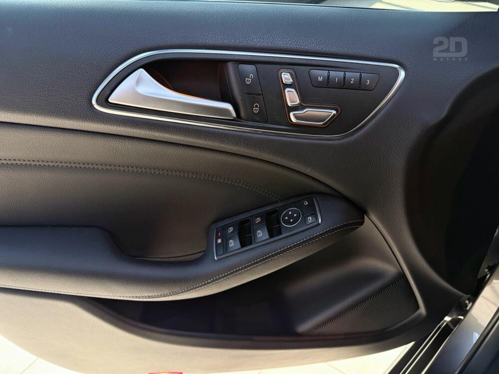 Mercedes Benz B 200