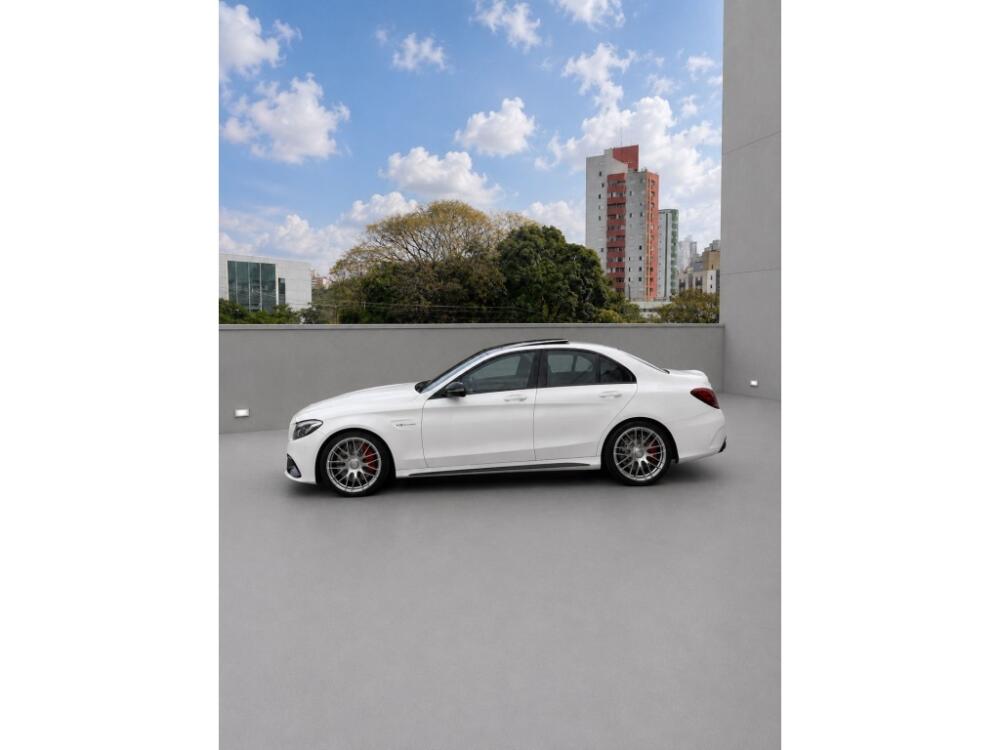 Mercedes Benz C 63 AMG