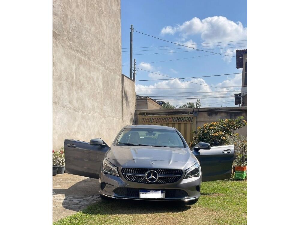Mercedes Benz CLA 180