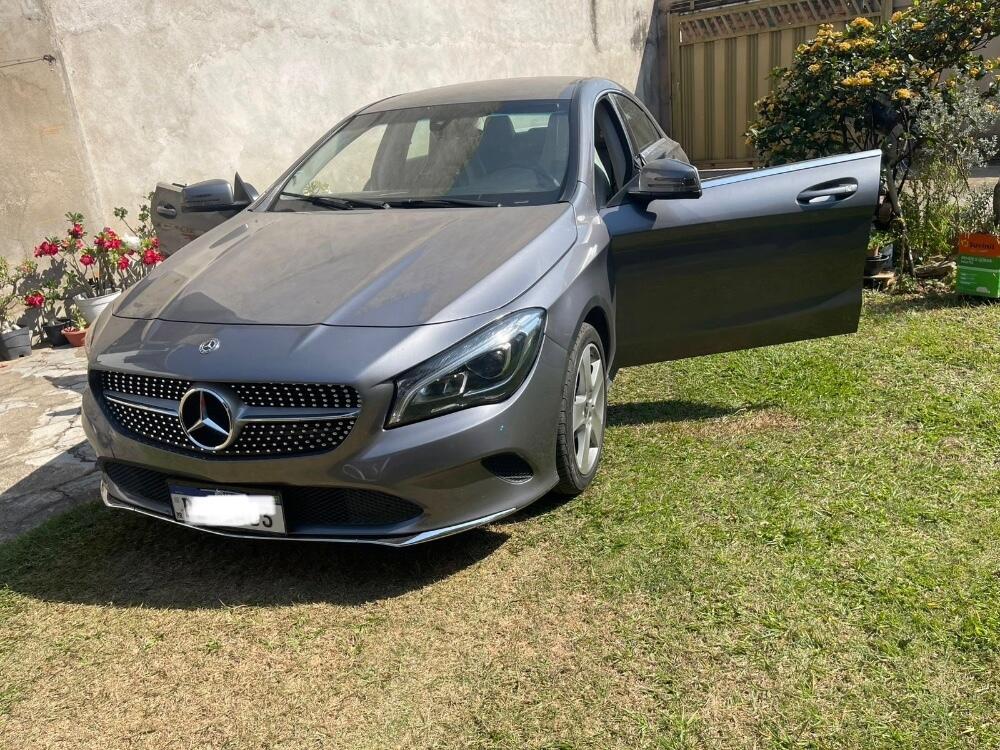 Mercedes Benz CLA 180