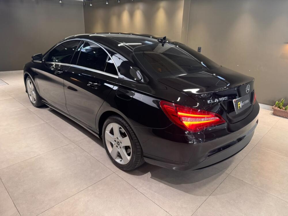 Mercedes Benz CLA 180