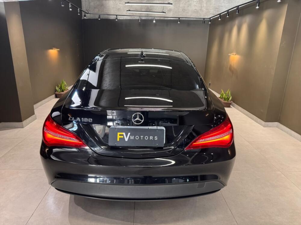 Mercedes Benz CLA 180