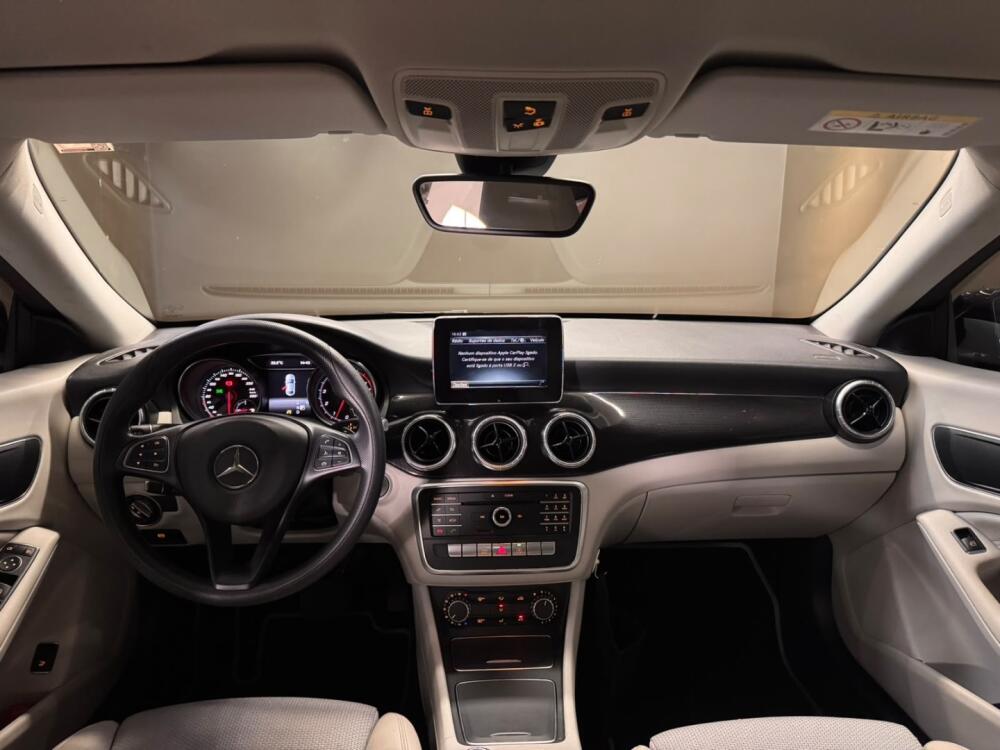 Mercedes Benz CLA 180
