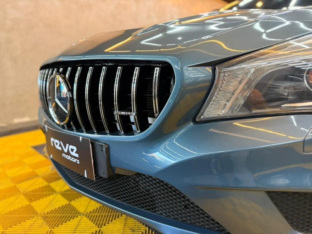 Mercedes Benz CLA 200