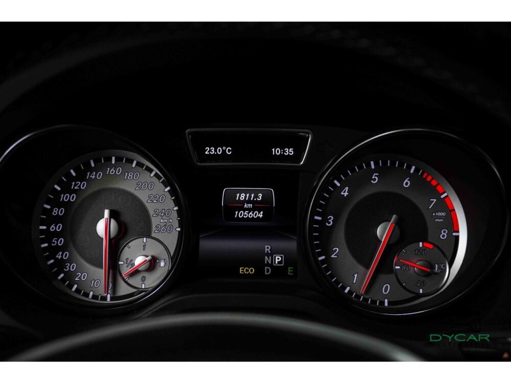 Mercedes Benz CLA 200