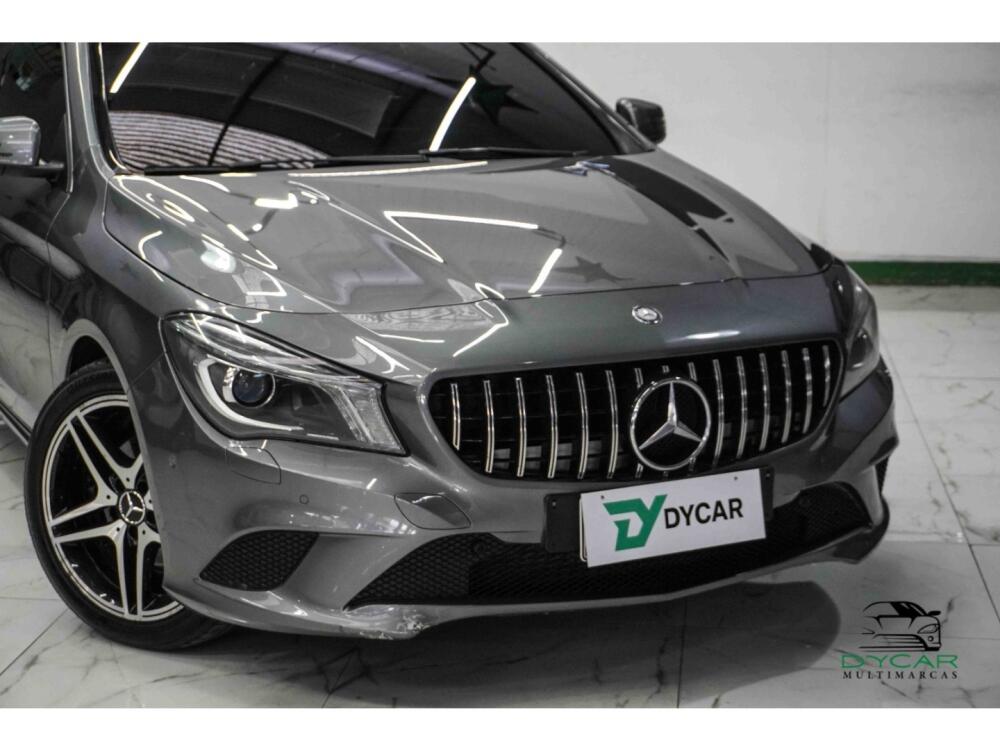 Mercedes Benz CLA 200