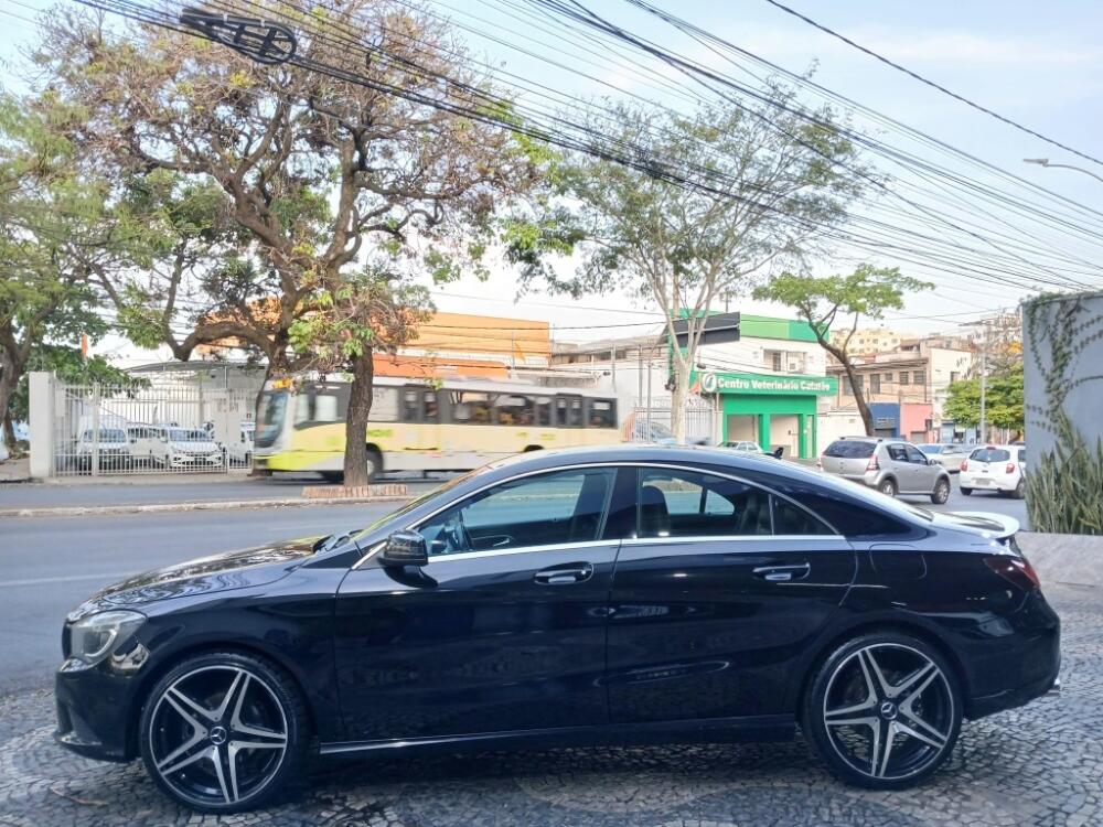 Mercedes Benz CLA 200