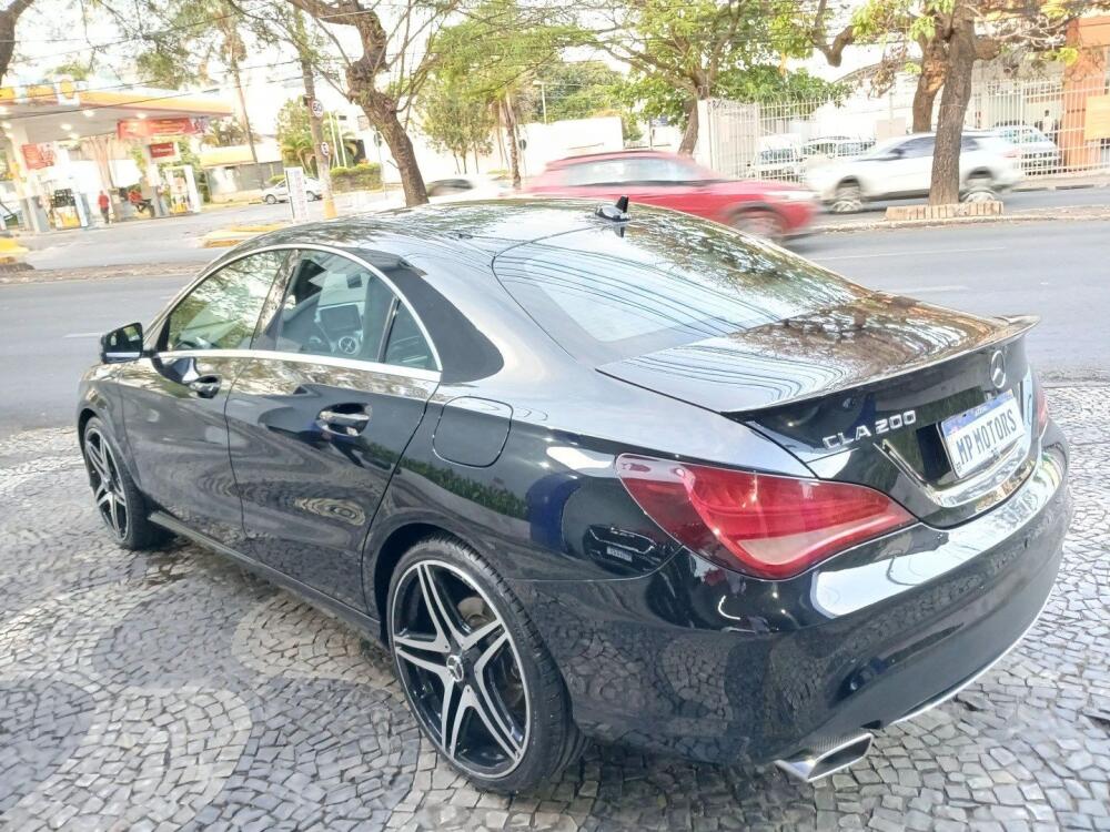 Mercedes Benz CLA 200
