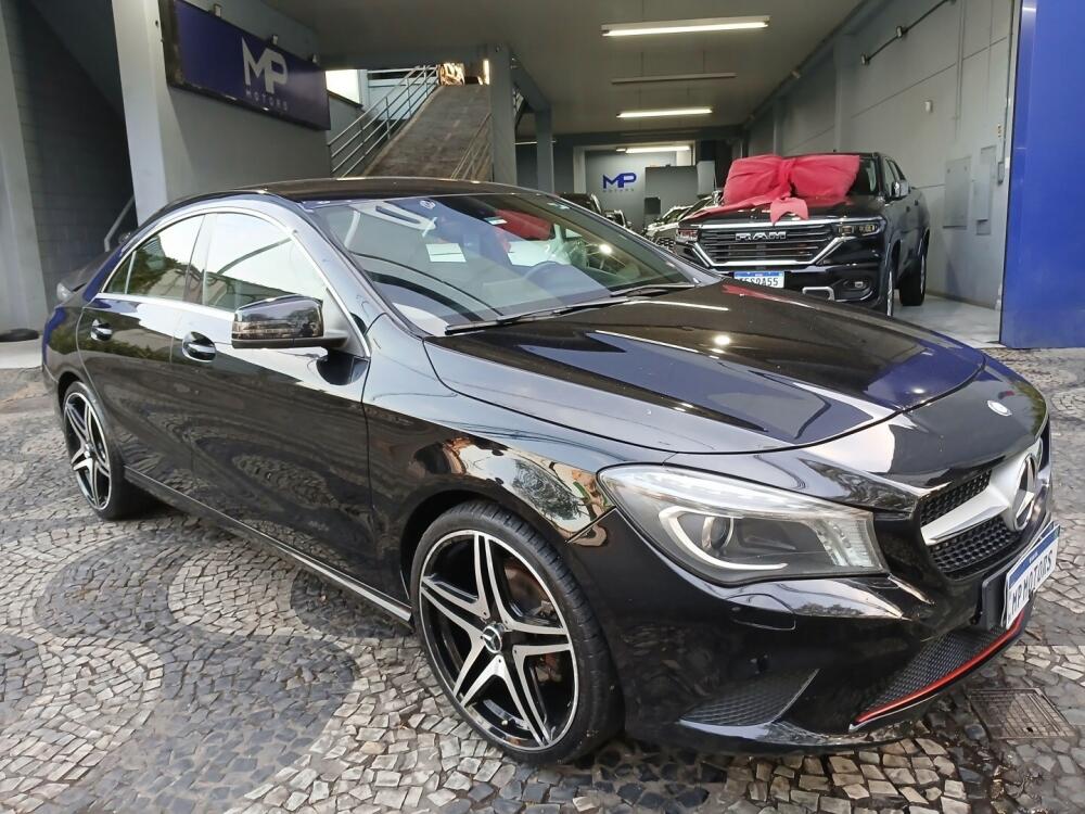 Mercedes Benz CLA 200