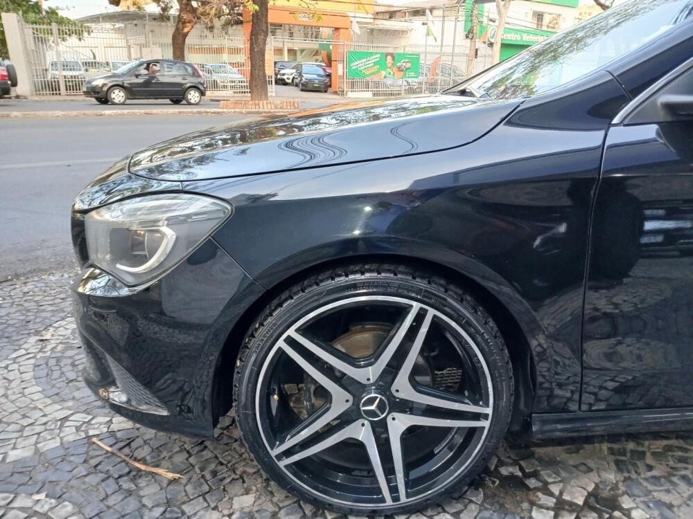 Mercedes Benz CLA 200