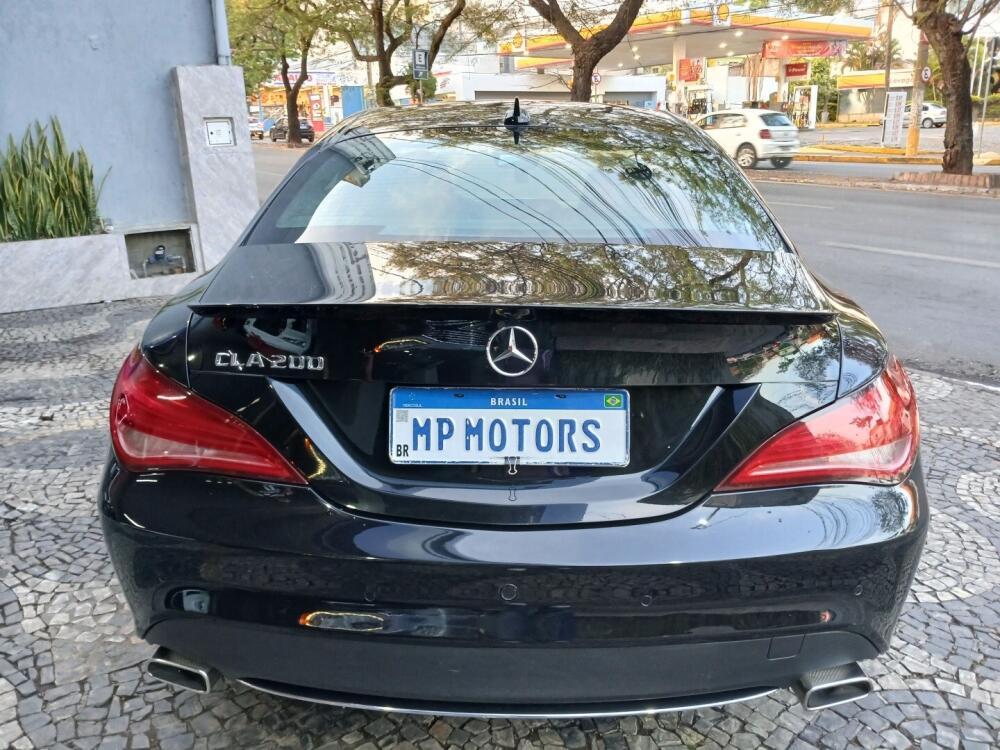 Mercedes Benz CLA 200