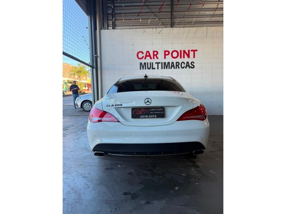 Mercedes Benz CLA 200