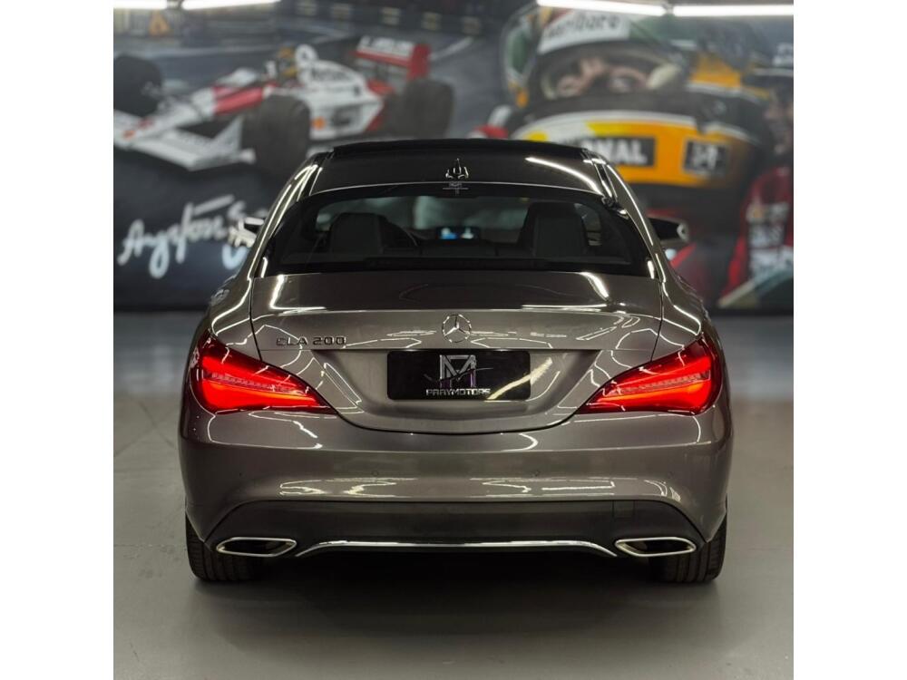 Mercedes Benz CLA 200