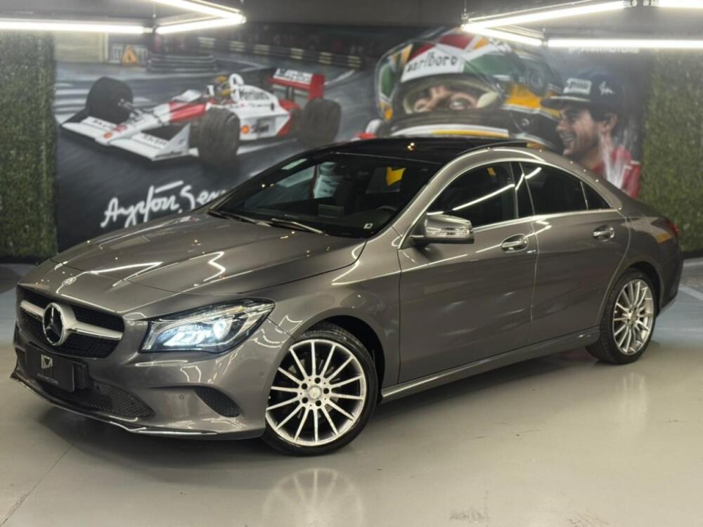 Mercedes Benz CLA 200