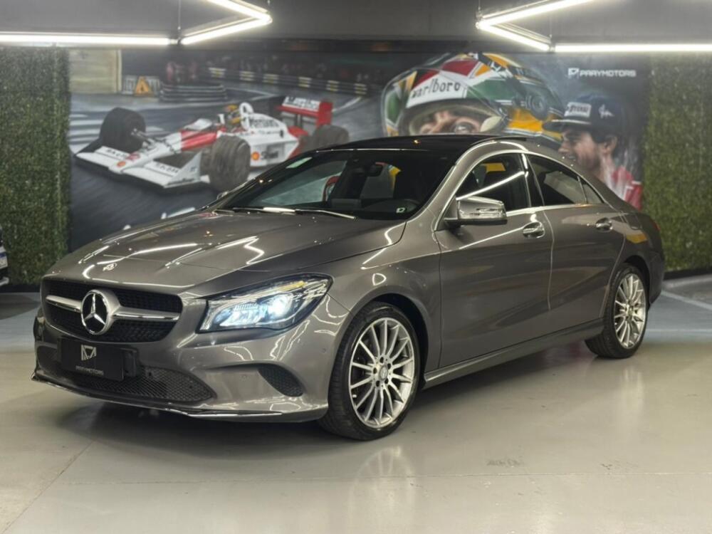 Mercedes Benz CLA 200