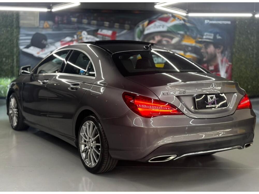 Mercedes Benz CLA 200