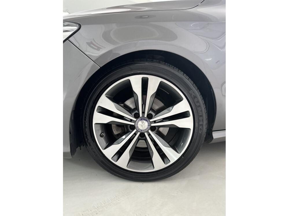 Mercedes Benz CLA 200