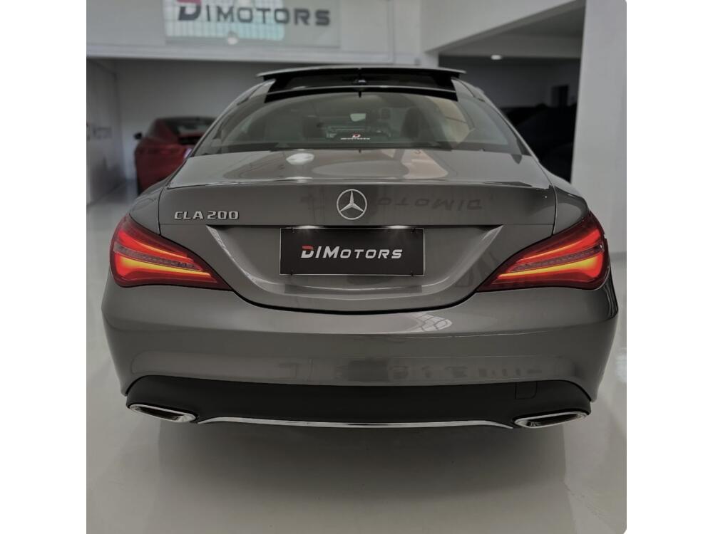 Mercedes Benz CLA 200