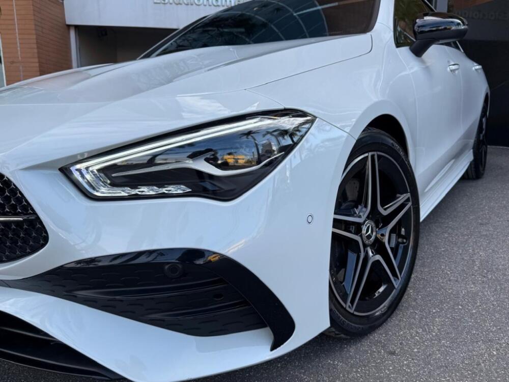 Mercedes Benz CLA 200