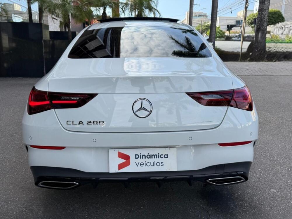 Mercedes Benz CLA 200