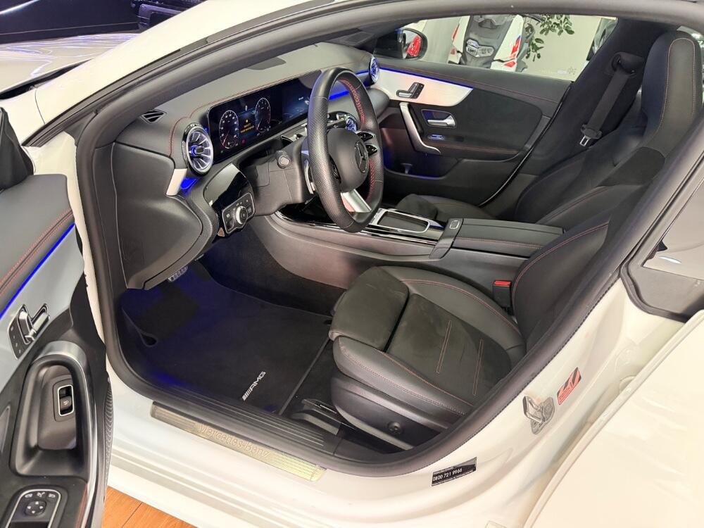 Mercedes Benz CLA 200