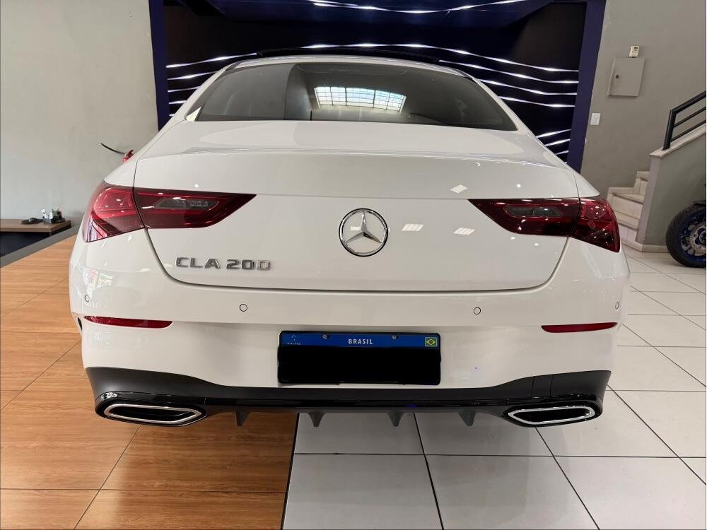 Mercedes Benz CLA 200