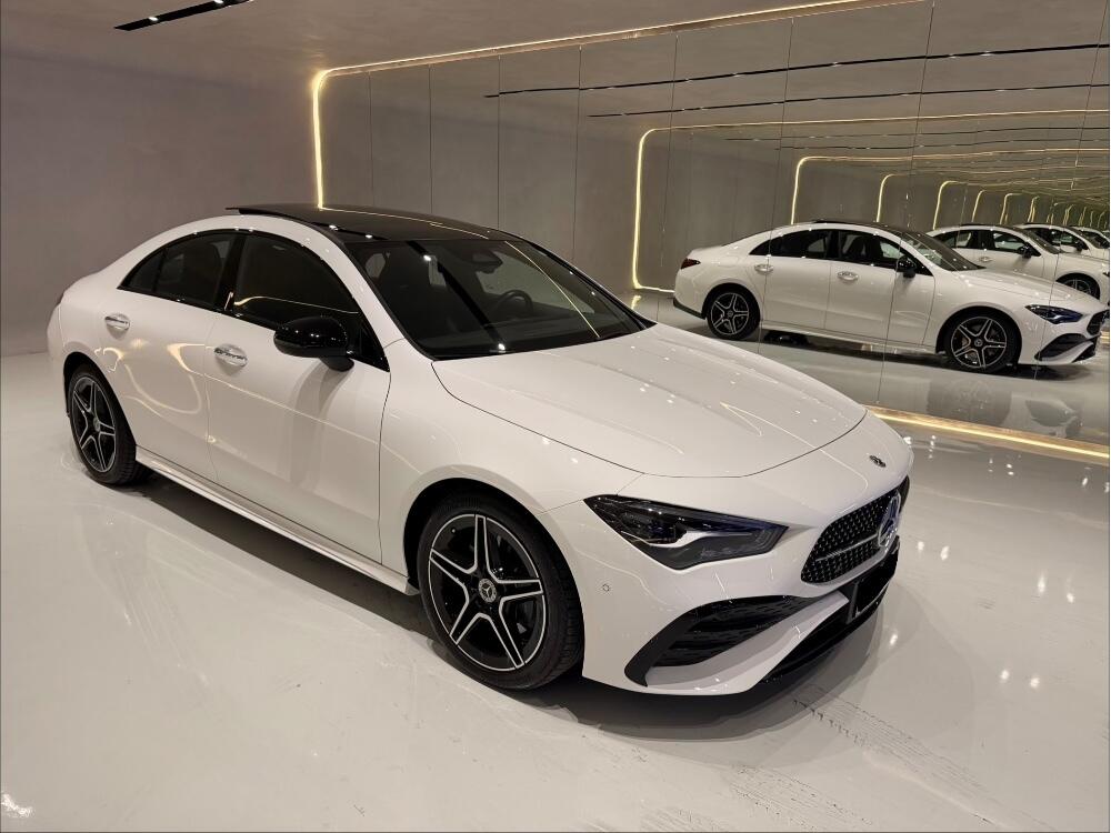 Mercedes Benz CLA 200