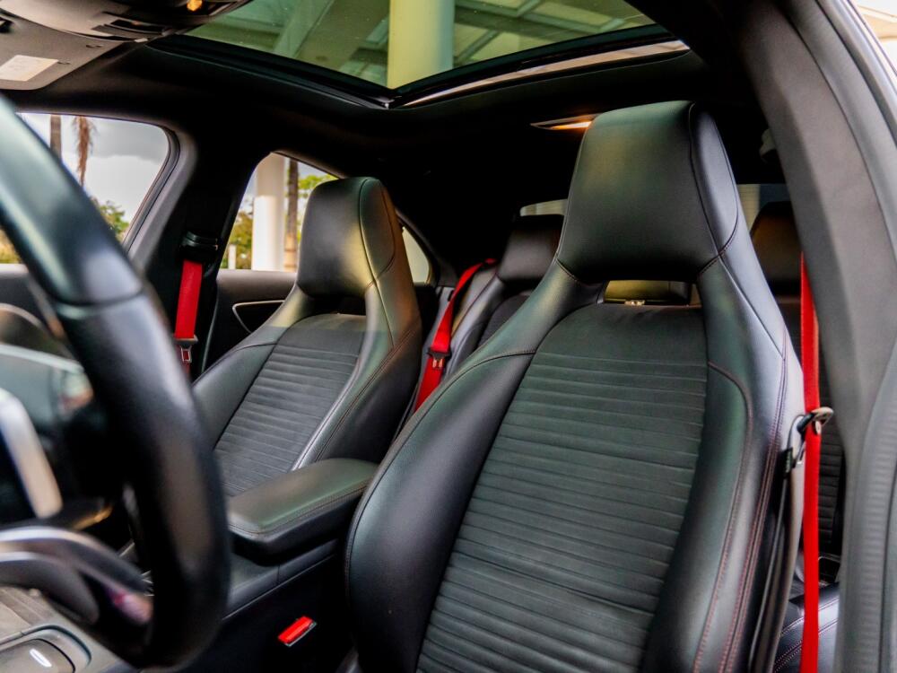 Mercedes Benz CLA 250