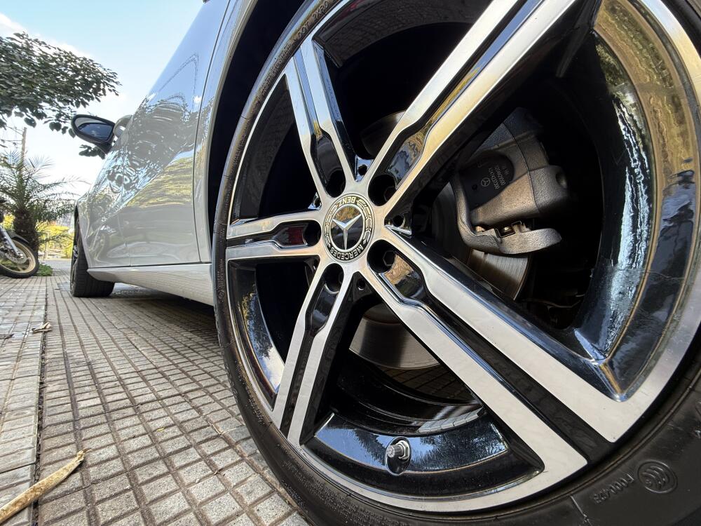 Mercedes Benz CLA 250
