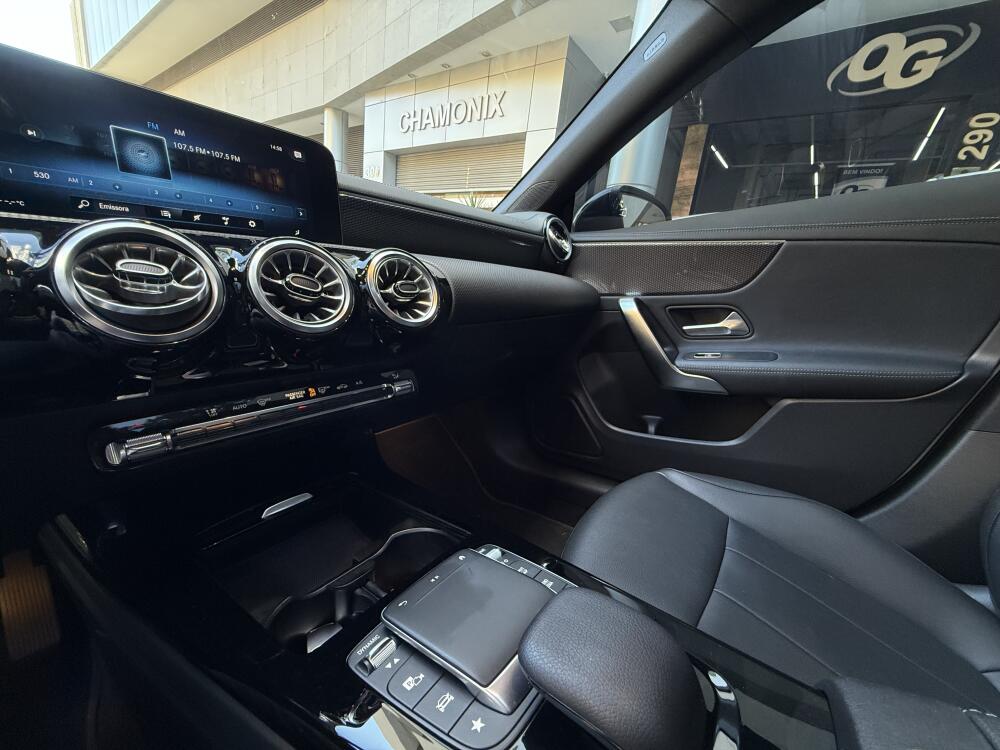 Mercedes Benz CLA 250