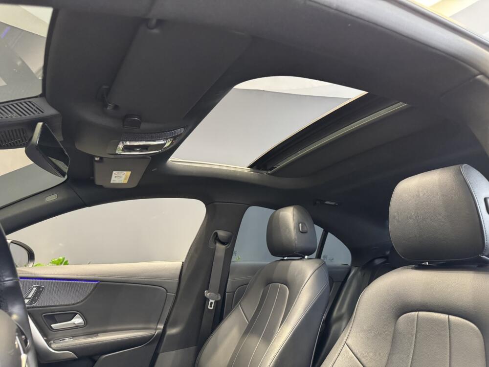 Mercedes Benz CLA 250