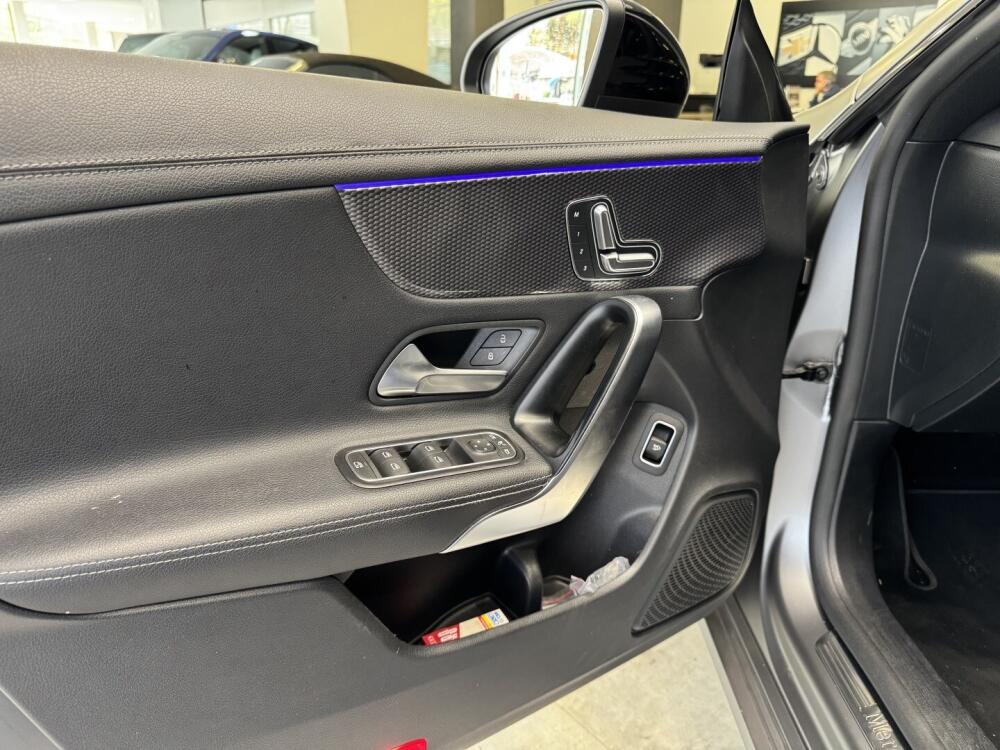Mercedes Benz CLA 250