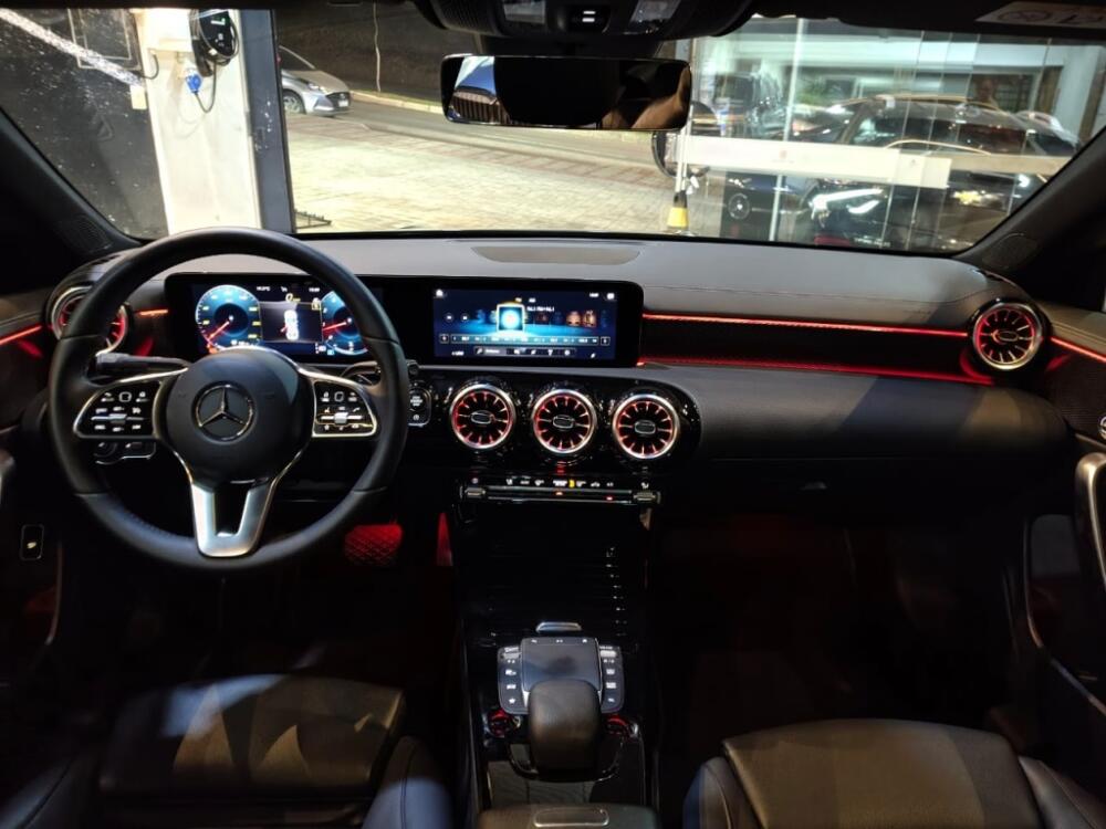Mercedes Benz CLA 250