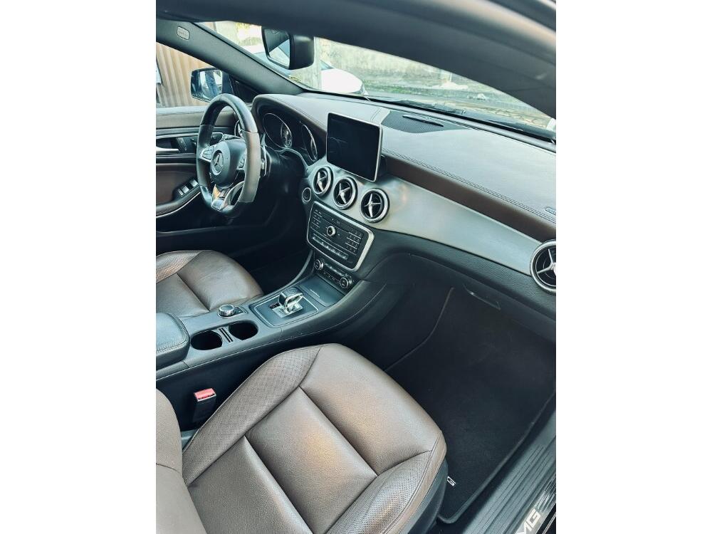 Mercedes Benz CLA 45 AMG