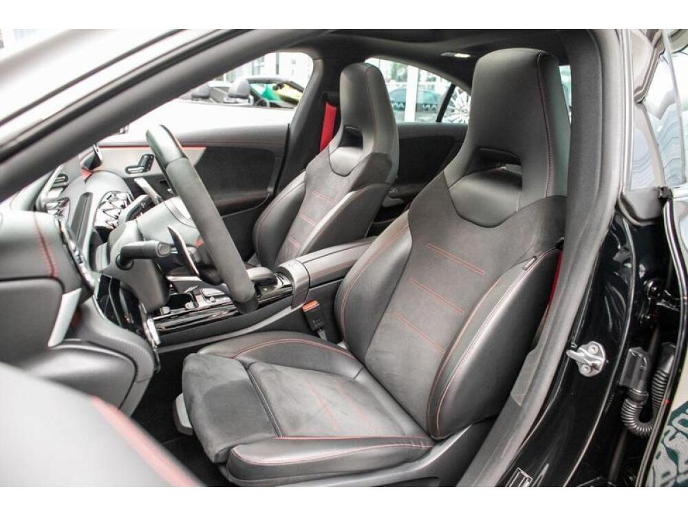 Mercedes Benz CLA 45 AMG