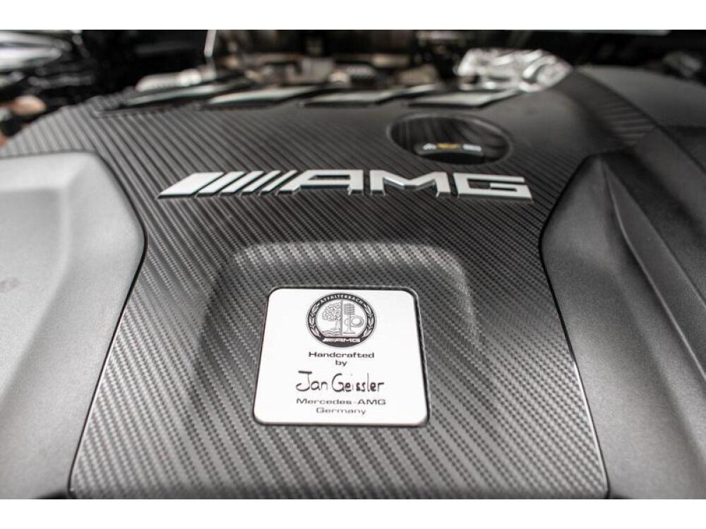 Mercedes Benz CLA 45 AMG