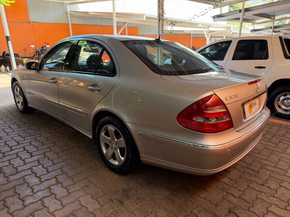 Mercedes Benz E 320