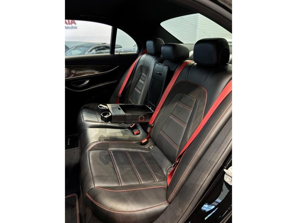 Mercedes Benz E 43 AMG